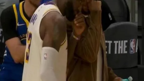 隋文静韩聪短节目夺冠 花滑总决赛金博洋列第六